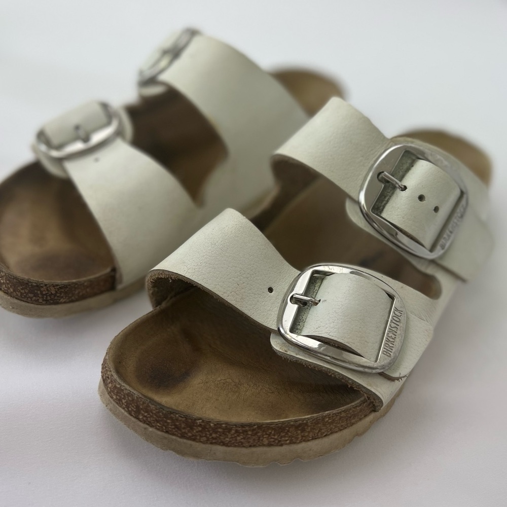 Arizona big buckle Birkenstocks